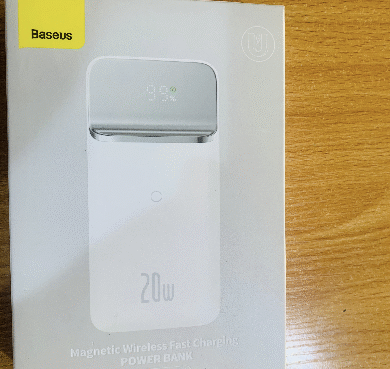 MAGNETIC POWER BANK 20W